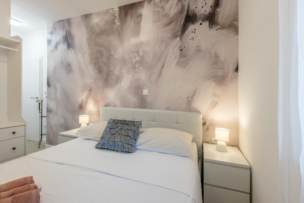 Mila Apartment Kaštela Екстериор снимка